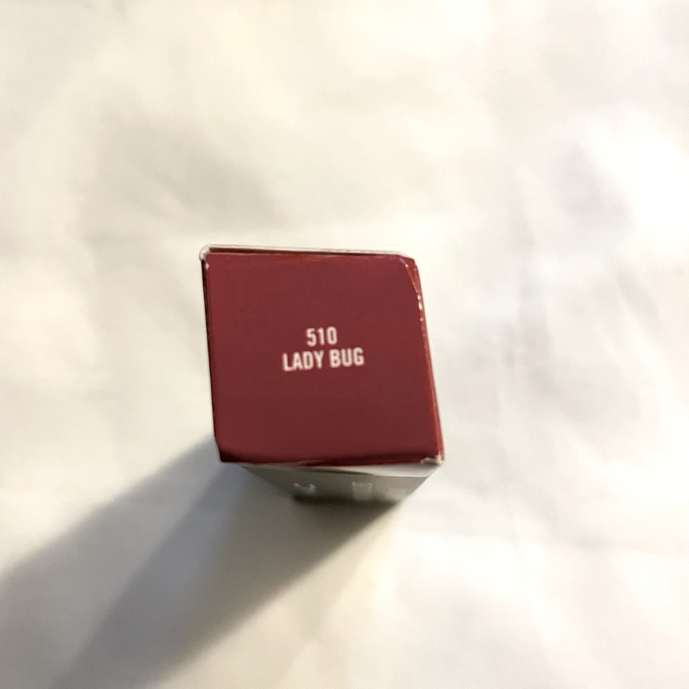 Woman’s MAC Cosmetics Lustreglass Lipstick 5100.10 US Oz Lady Bug New never used - Picture 7 of 15